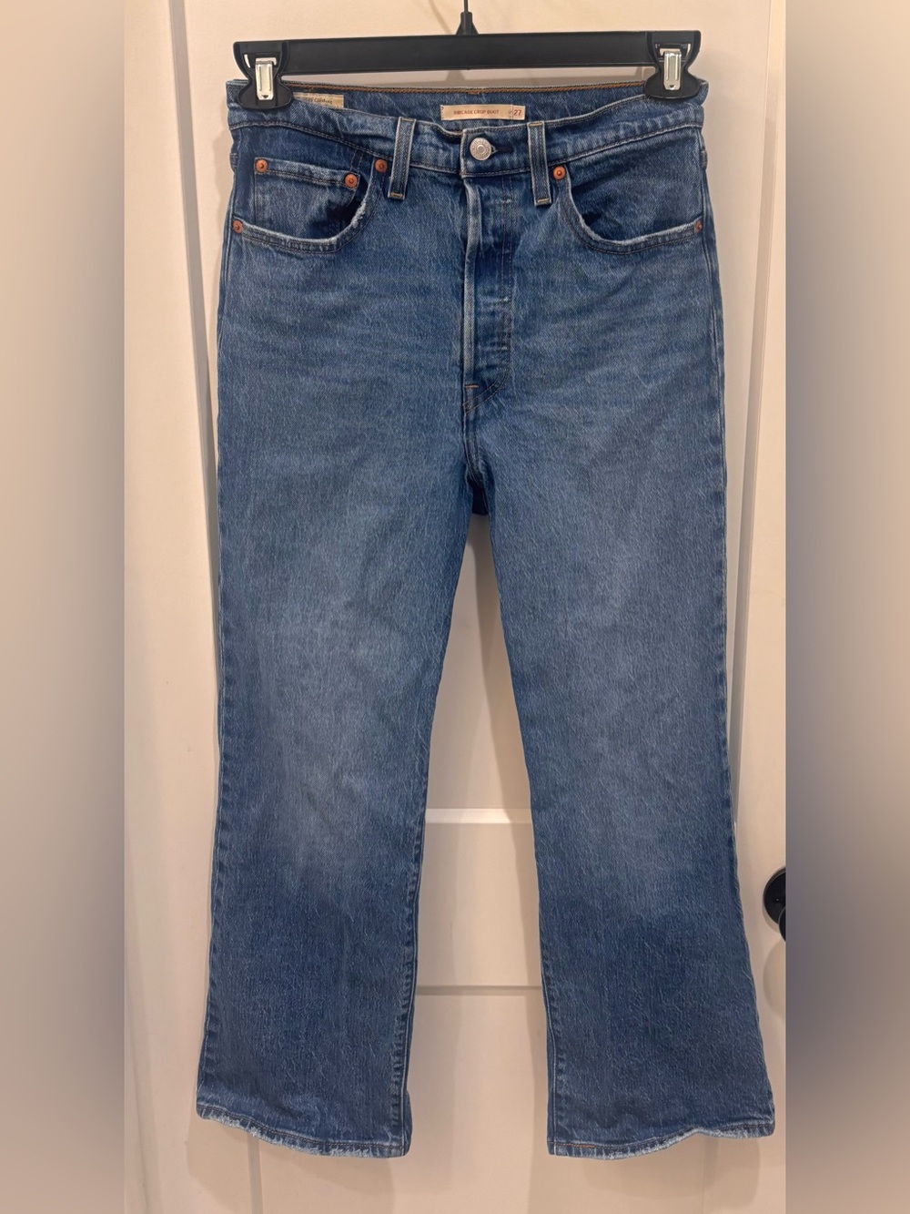 Sold Out Levi’s Hi Rise Bootcut Cropped Jeans. Size 27 in mint condition.